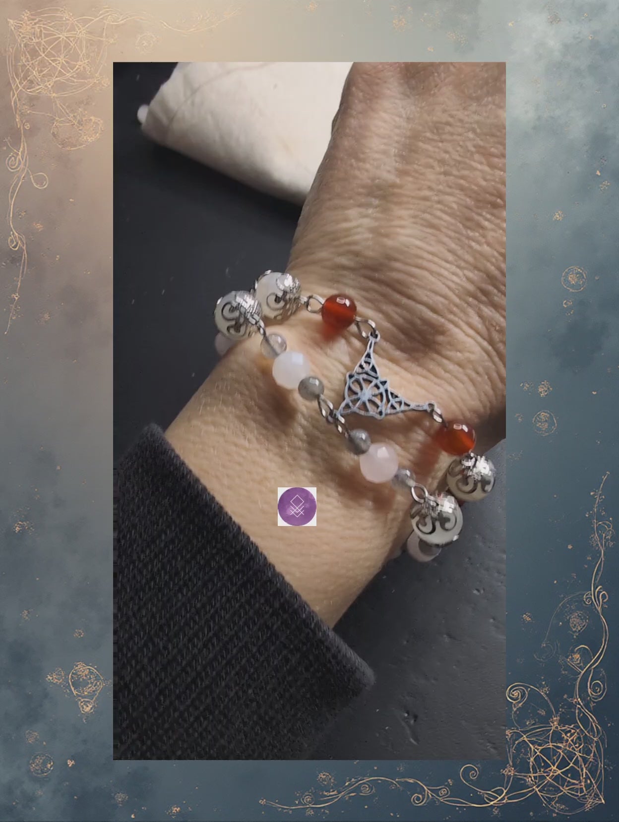 Bracelet Synergie grossesse en pierres de lune, labradorite, cornaline, agate blanche, quartz rose et jaspe rouge