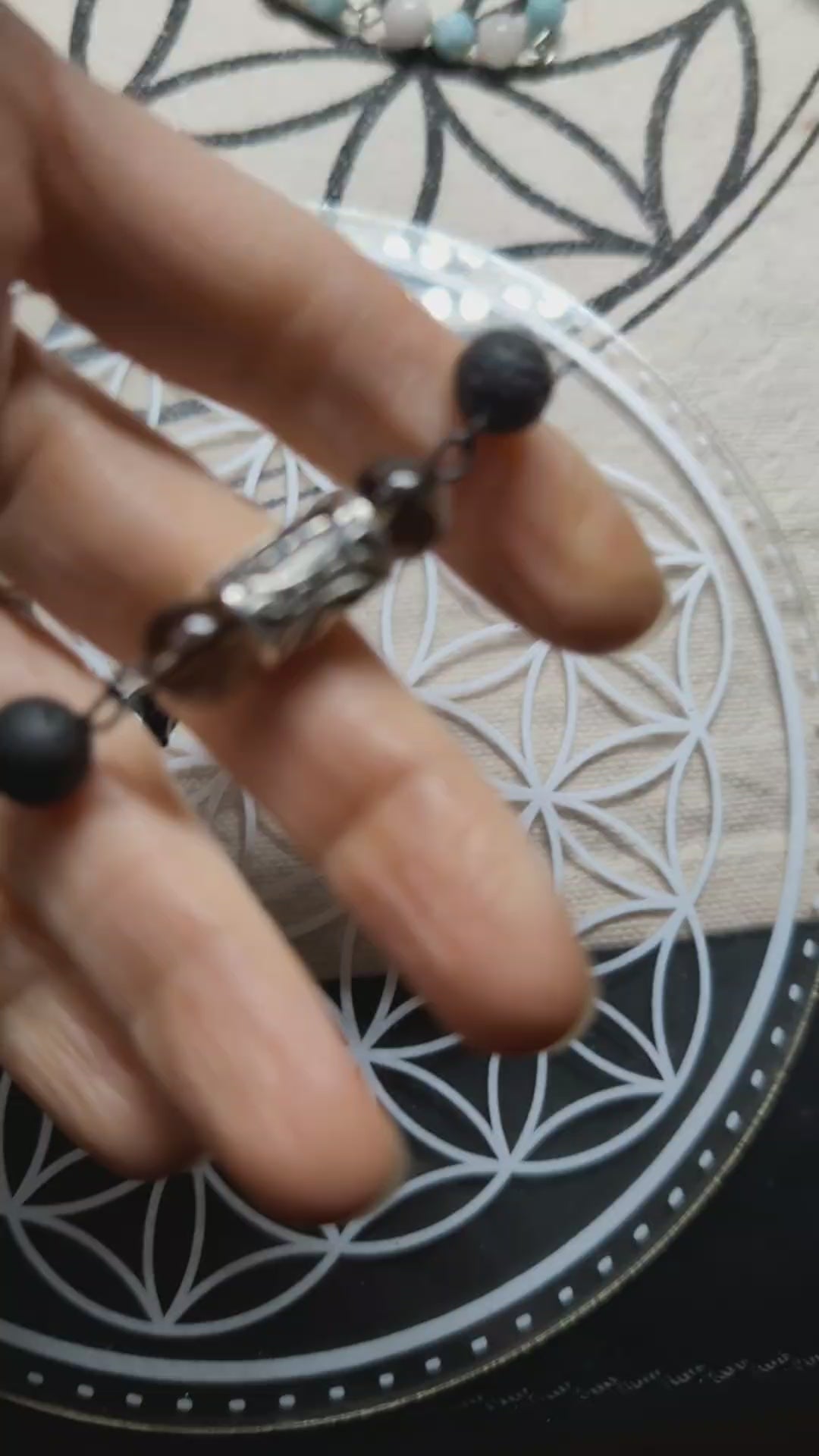 Bracelet Thurisaz - Force et Protection en Quartz Fumé, Bronzite et Pierre de Lave