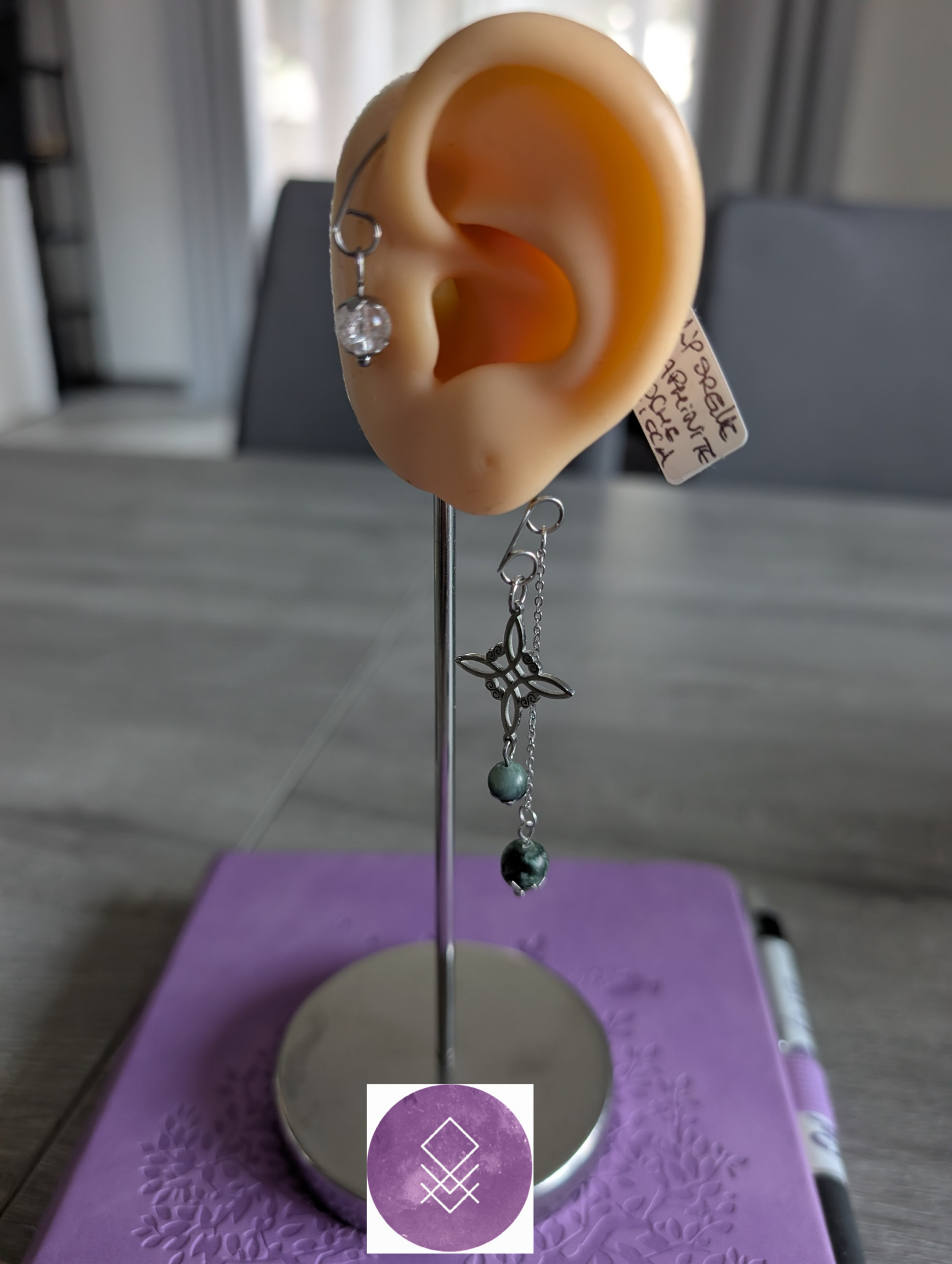 Clip d'Oreille Séraphinite & Cristal de Roche - Nœud de Sorcière