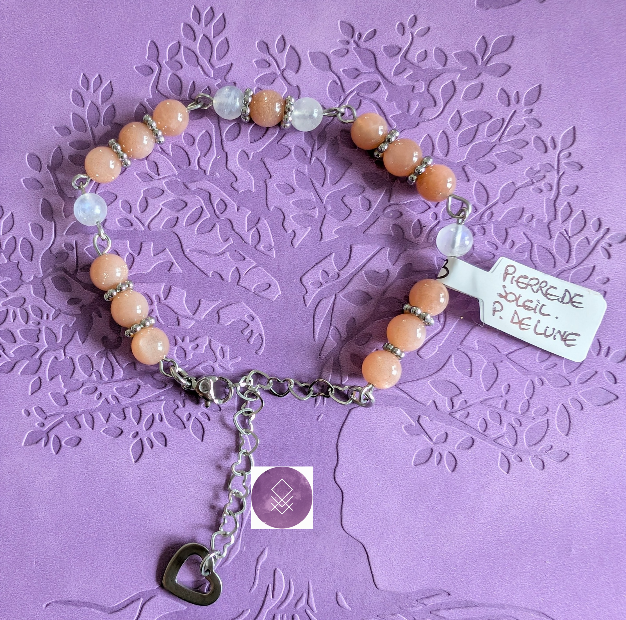 Bracelet joie de vivre et apaisement en pierres de soleil et pierres de lune.