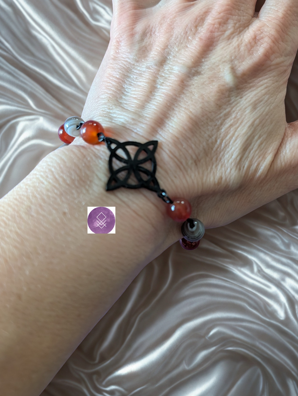 Bracelet vitalité recentrage en cornaline et agate du bostwana, noeud Wicca.