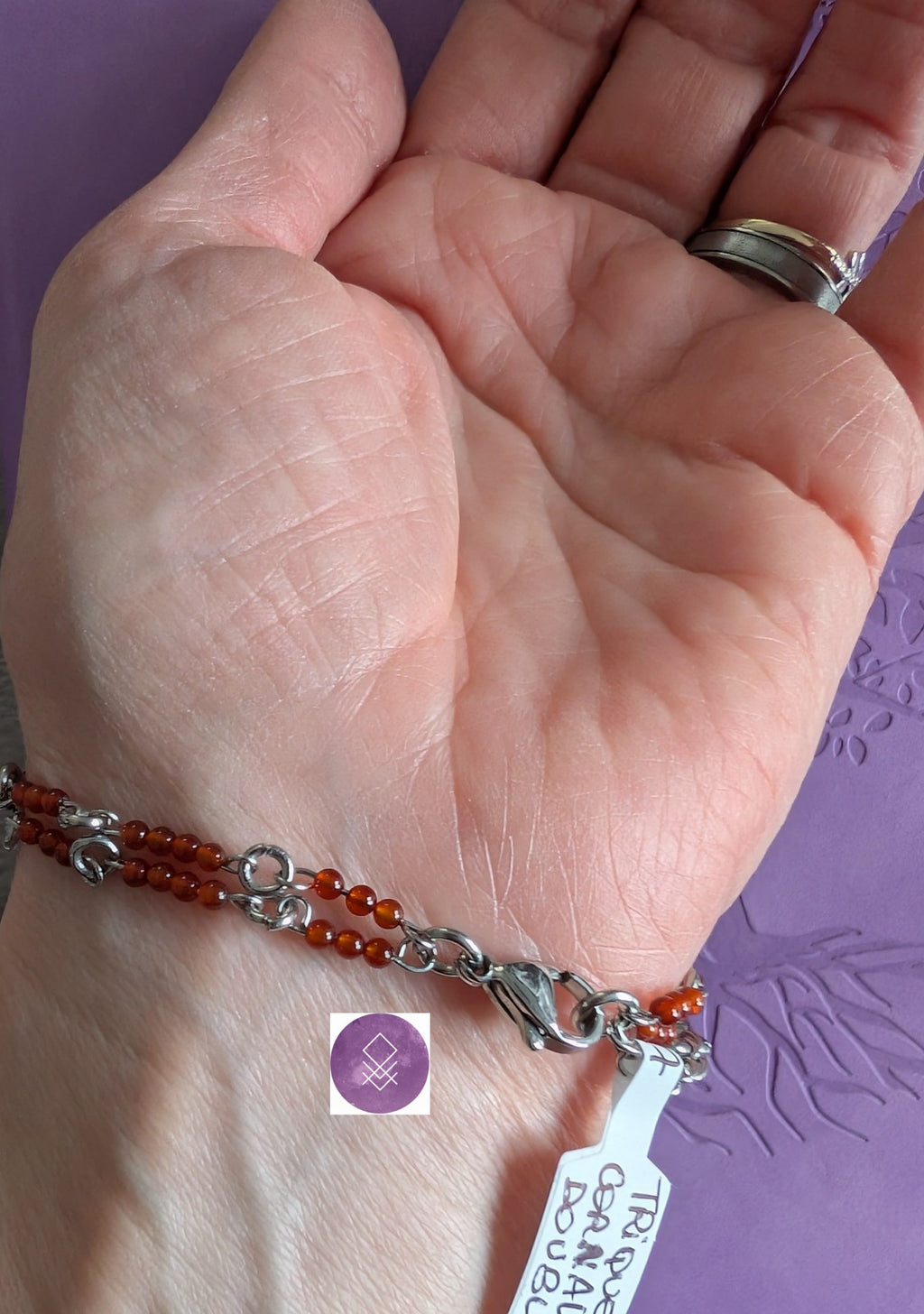 Bracelet Double Cornaline - vitalité et détermination. Symbole triquetra.