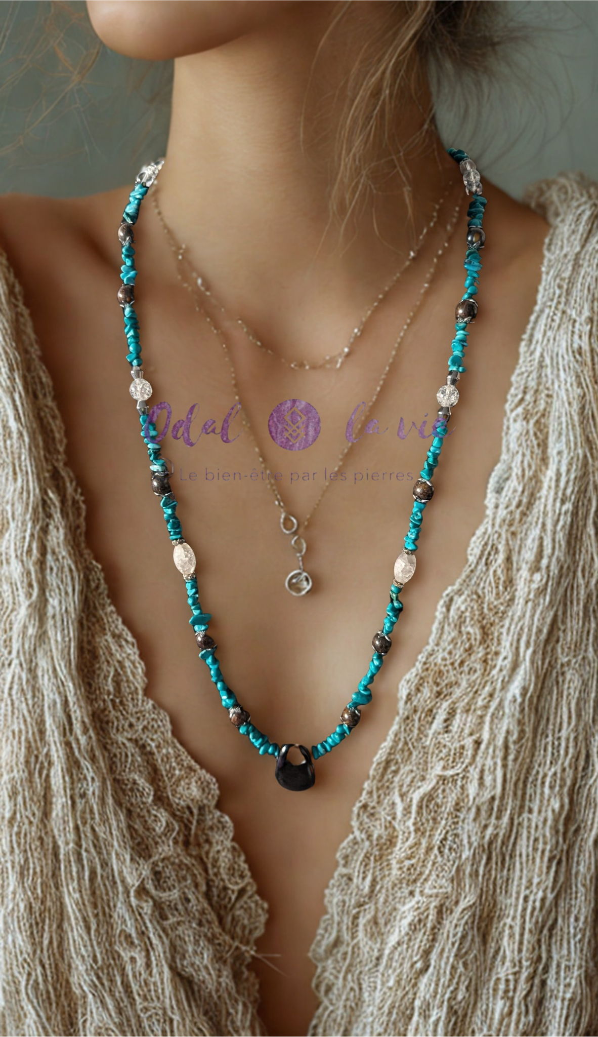 Talisman "Équilibre Infini" : Sautoir turquoise naturelle, hypersthène, bronzite, cristal de roche craquelé et quartz rose, nœud celtique.