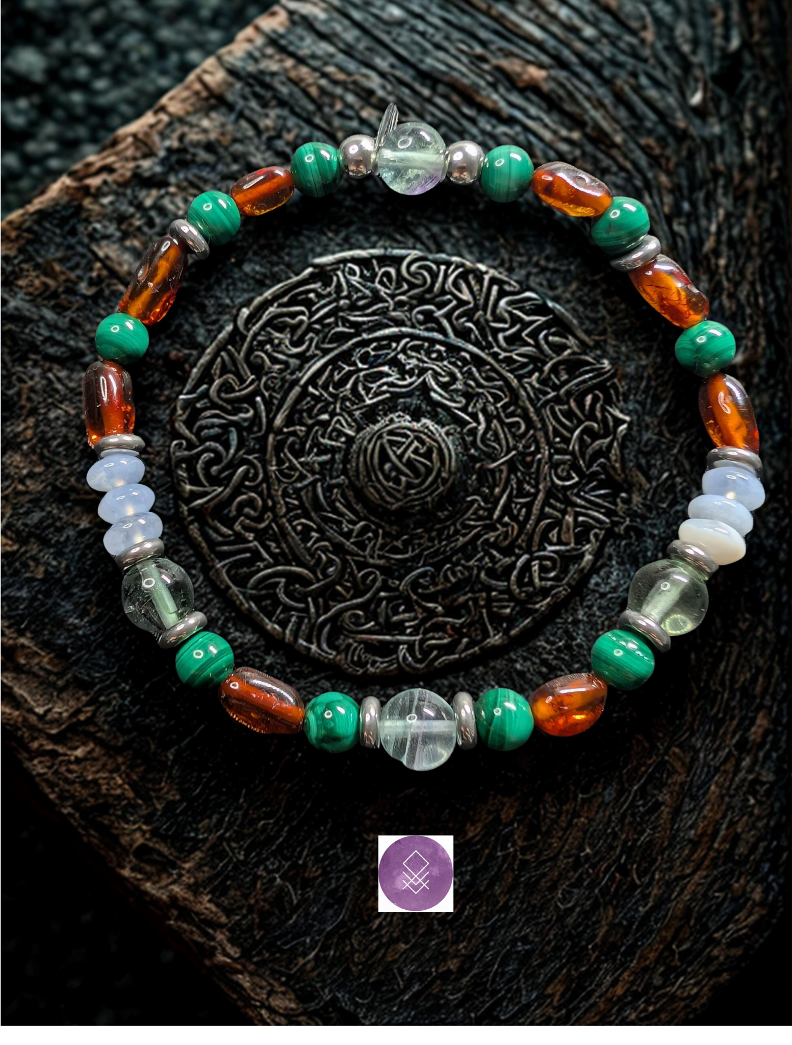 Bracelet anti inflammatoire, en pierres de malachite,calcédoine bleue, ambre et fluorite.